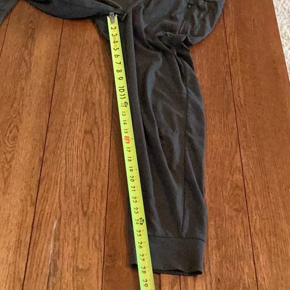Athleta women’s Charcoal nylon Joggers with stretch - Picture 10 of 15